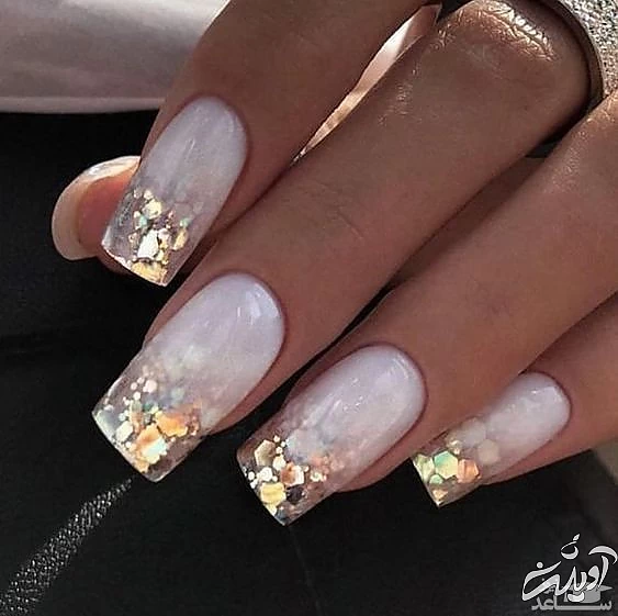 طراحی ناخن با ورق طلا